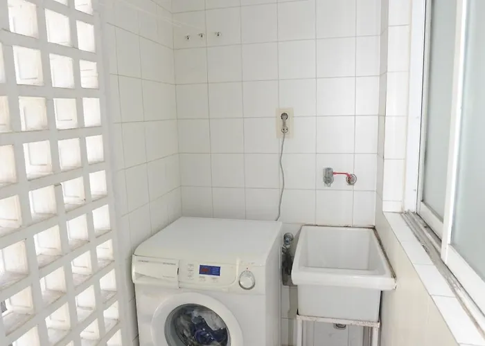 Bonito Piso Con Jardines Y Piscina Διαμέρισμα *